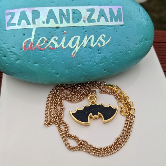 Black Bat Necklace Handmade Goth Resin Black Gold Spooky Bats Unisex Cute - Picture 5 of 5